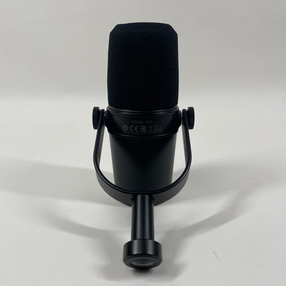 Shure MV7 50 Hz to 16 kHz Professional-Grade, Hybrid Dynamic Microphone MV7-K