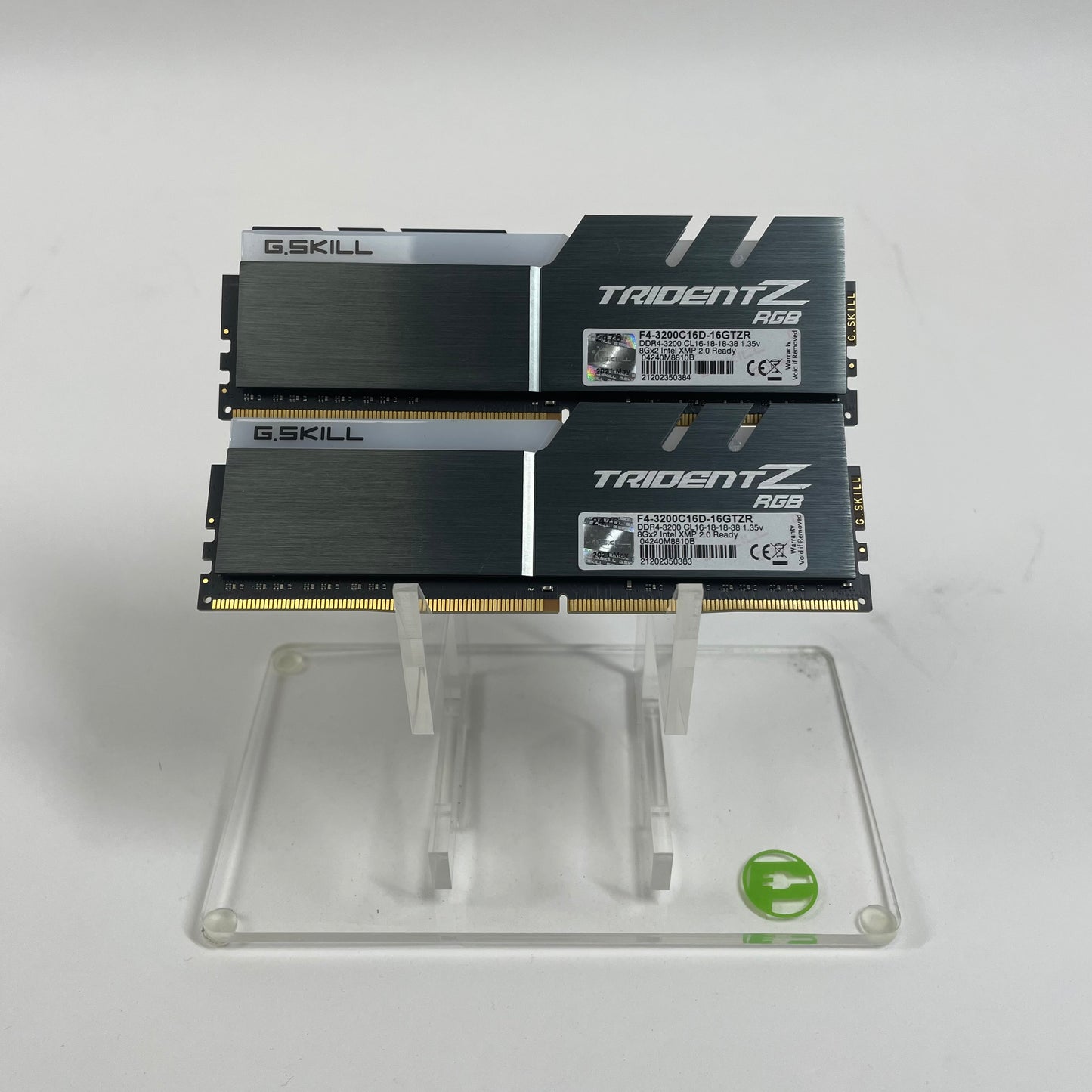 G.Skill TridentZ 16GB (2x8GB) RAM DDR4 3200MHz F4-3200C16D-16GTZR