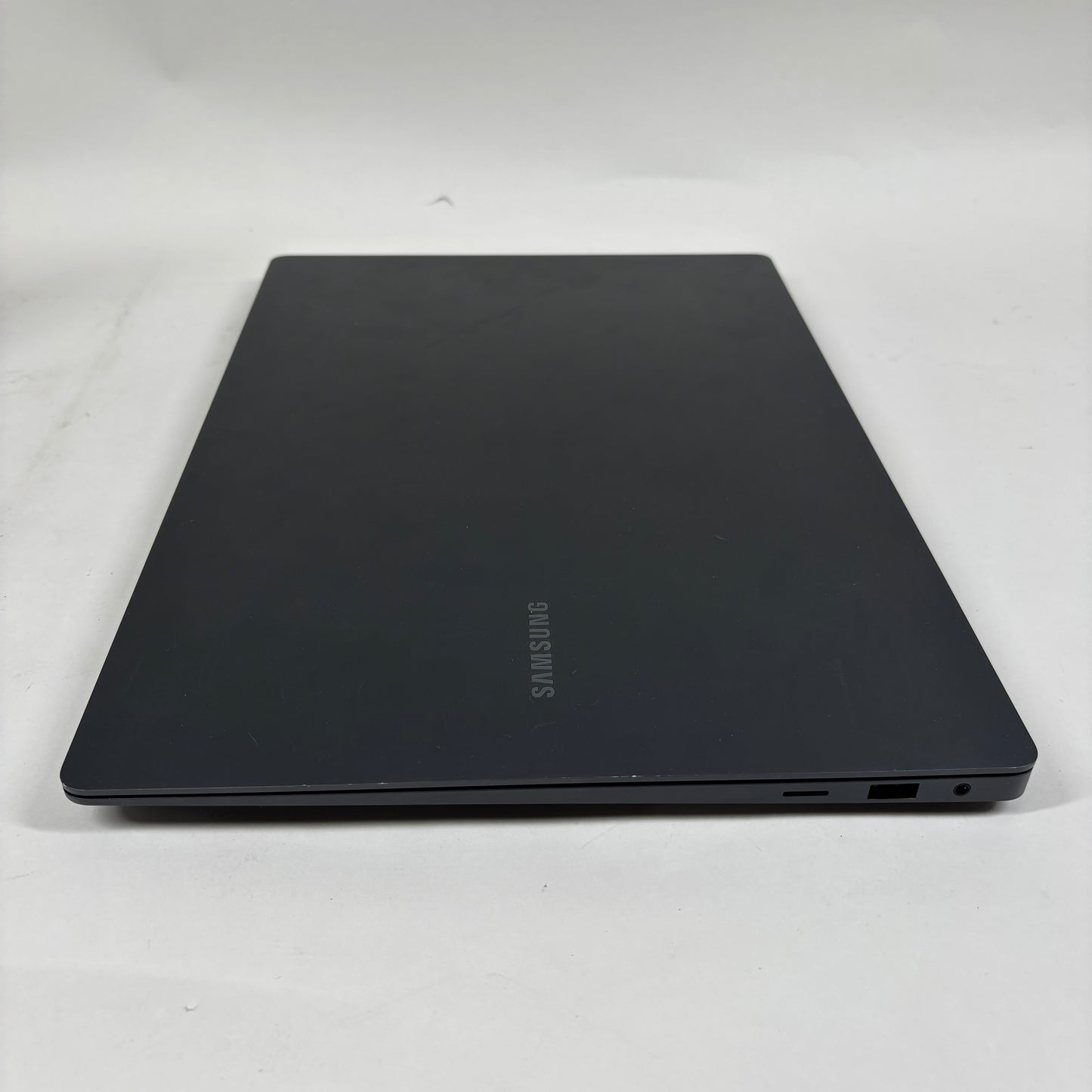 Samsung Galaxy Book3 Ultra NP960XFH 16" i7 10750H 2.4GHz 16GB RAM 1TB SSD 