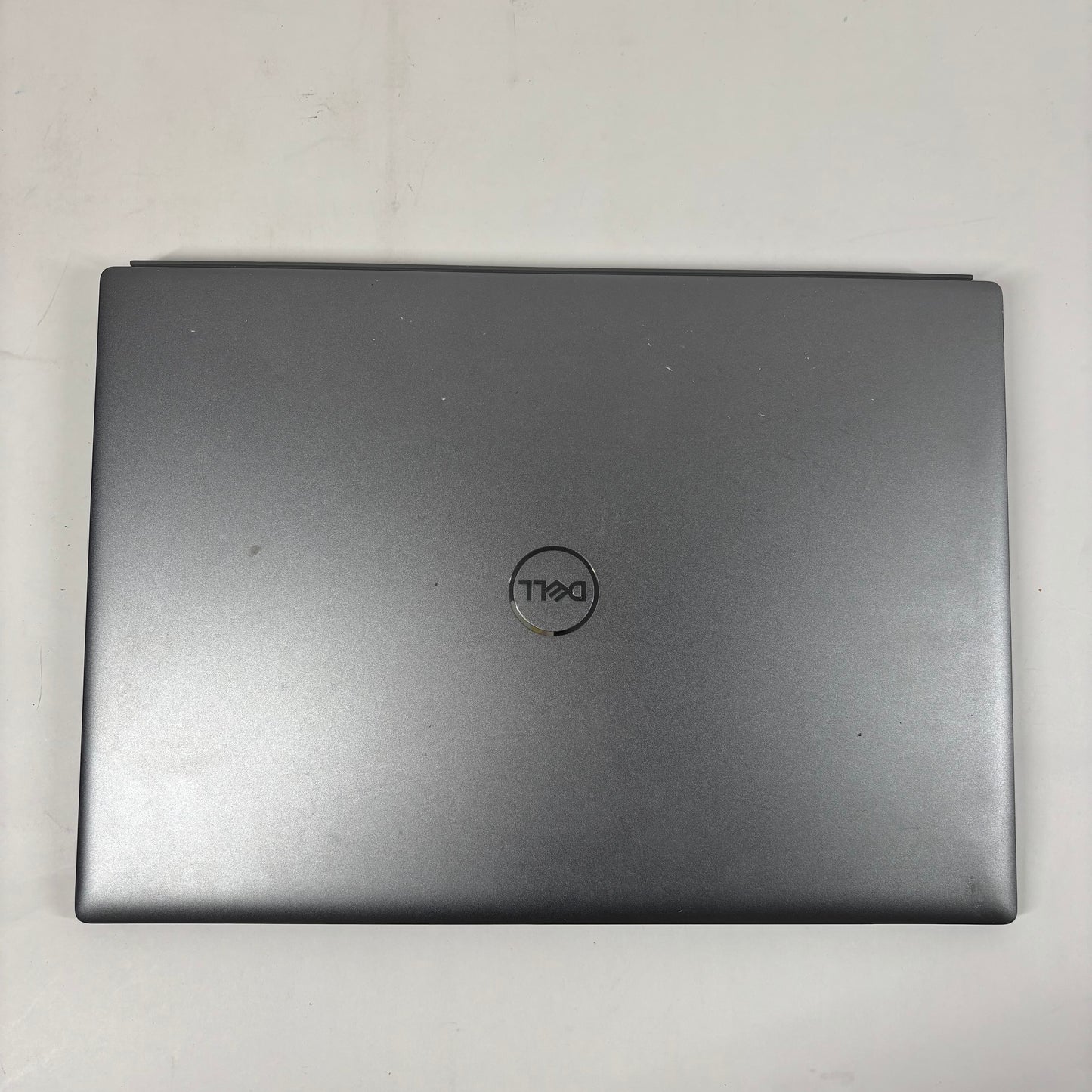 Dell Vostro 5620 16"  i5-7300HQ 1.7GHz 4GB RAM 256GB SSD INTEL(R) UHD GRAPHICS