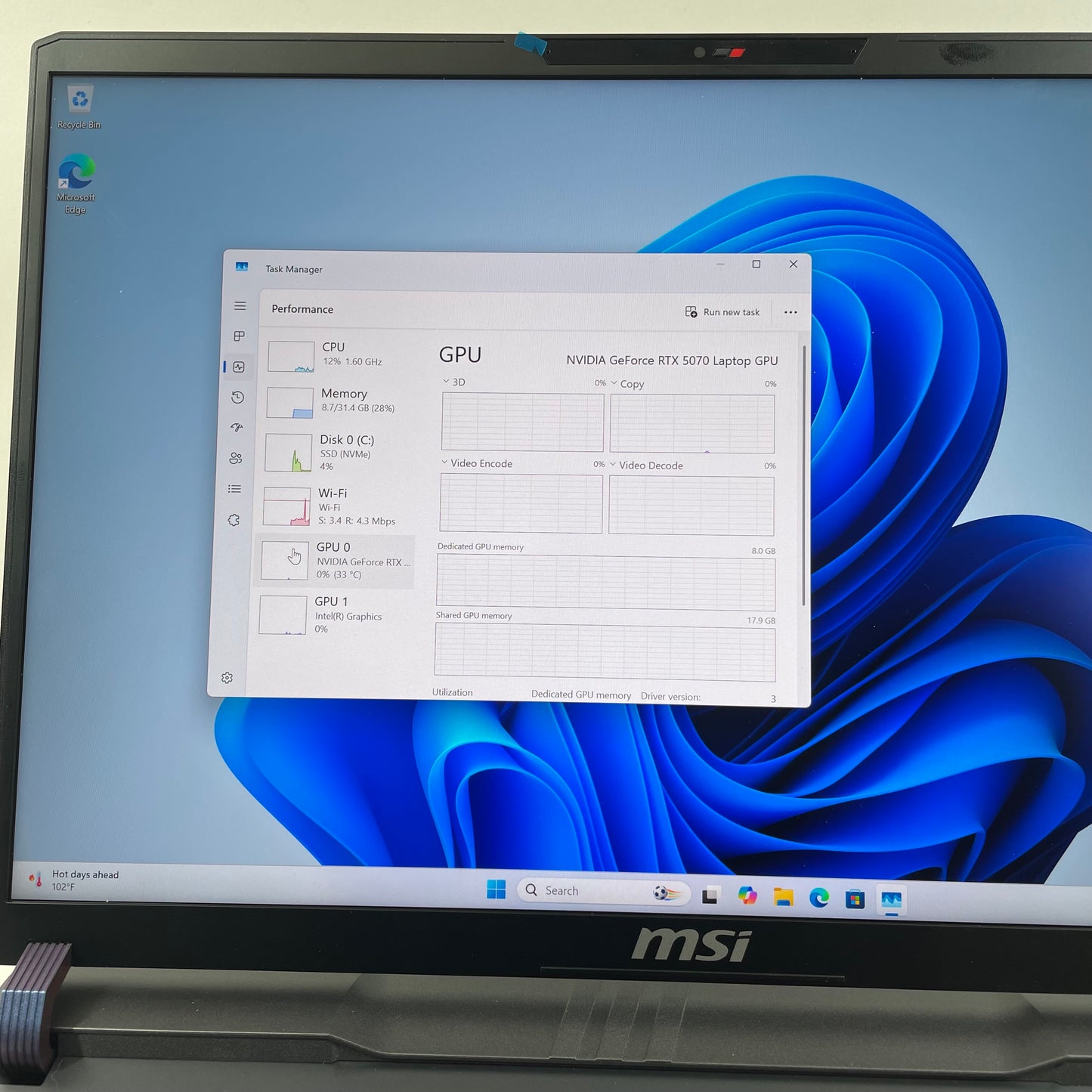 MSI VECTOR 16 HX AI A2XW 15M4 16" Core Ultra 9 275HX 2.7GHz