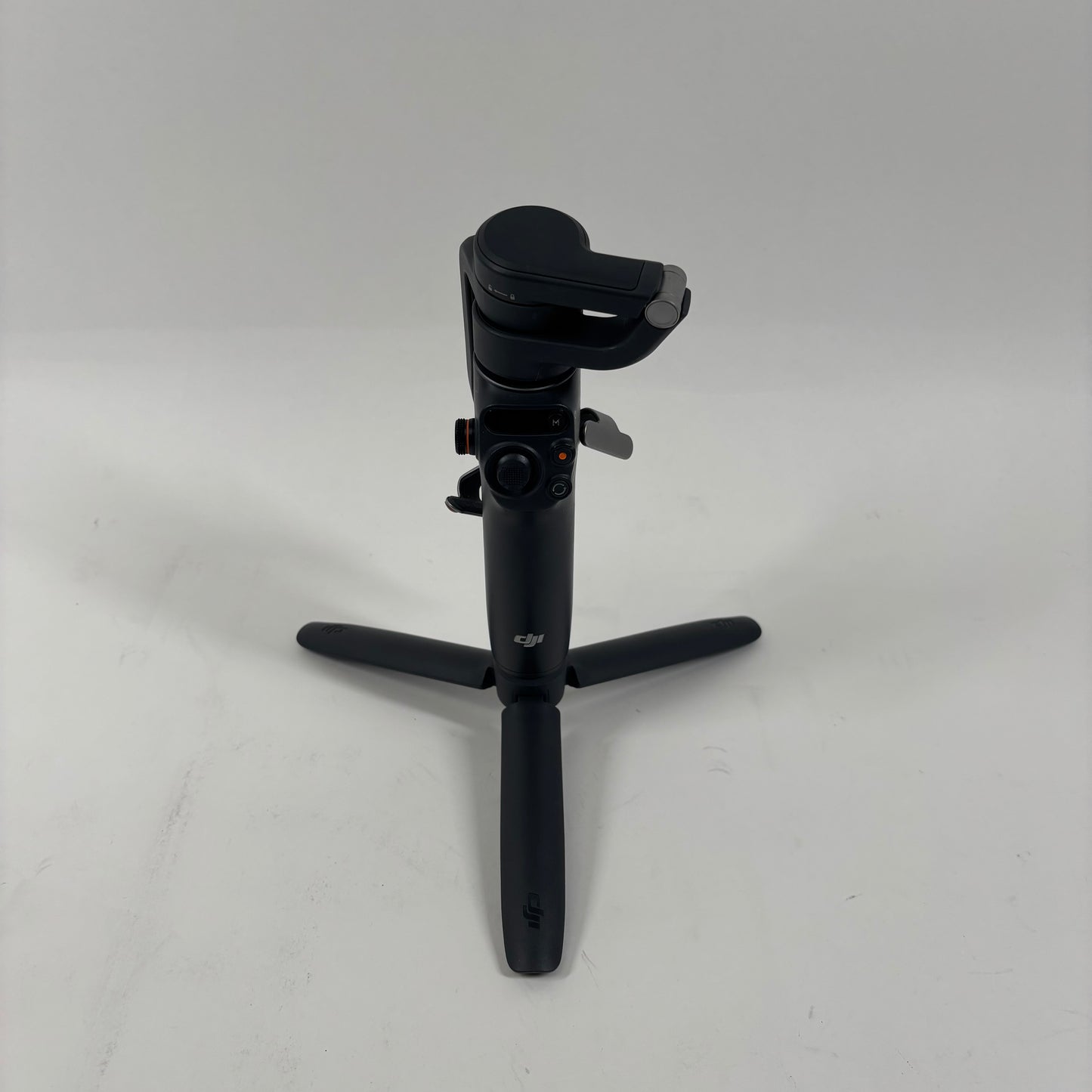 DJI OM 4 3-Axis Gimbal Stabilizer 