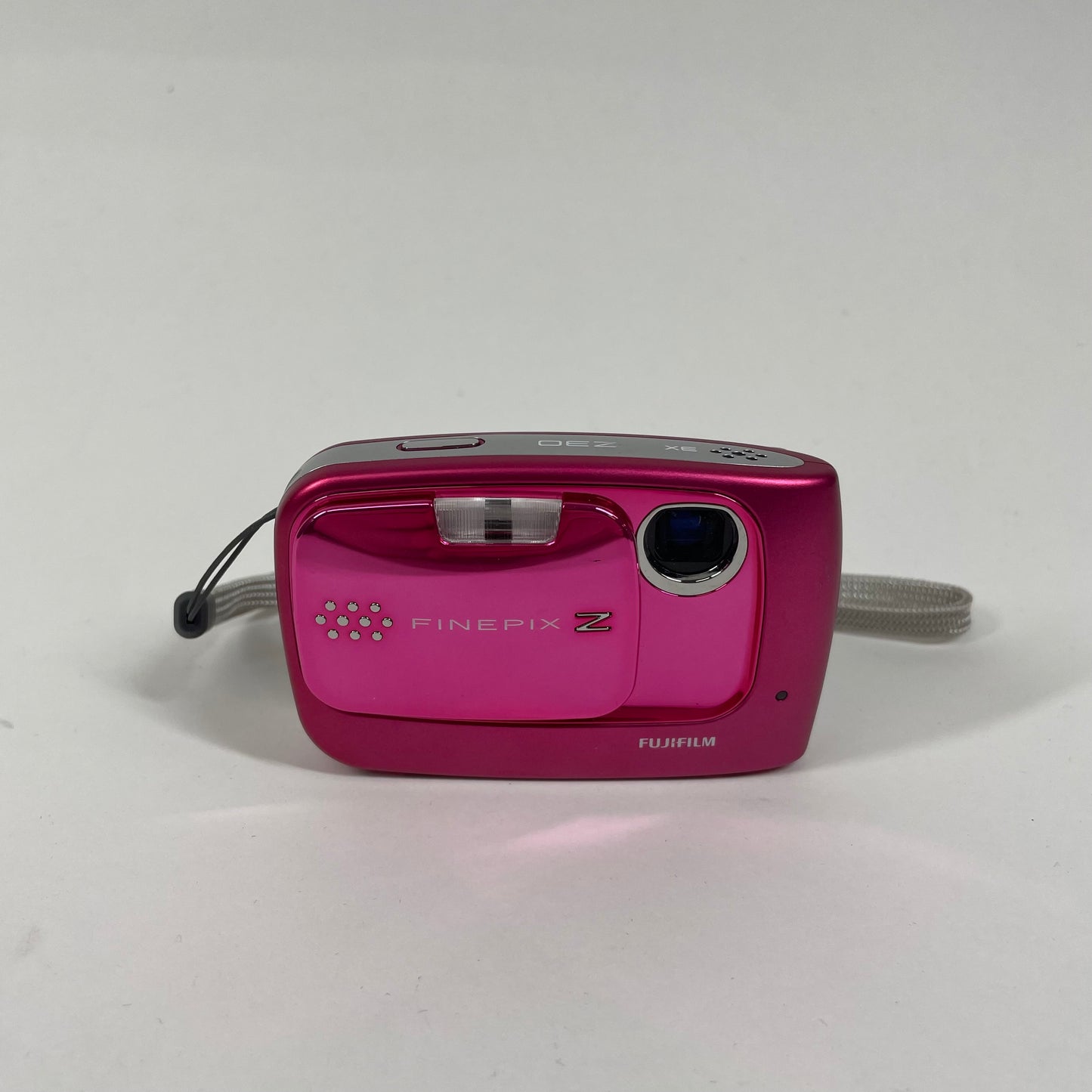 Broken Fujifilm FinePix Z Z30 10.0MP Compact Digital Camera