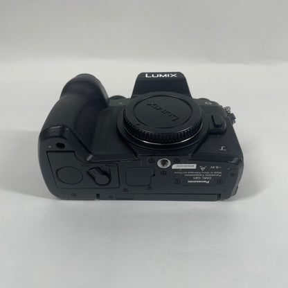 Panasonic LUMIX G85 DMC-G85MK  16.0MP 4K Digital Camera