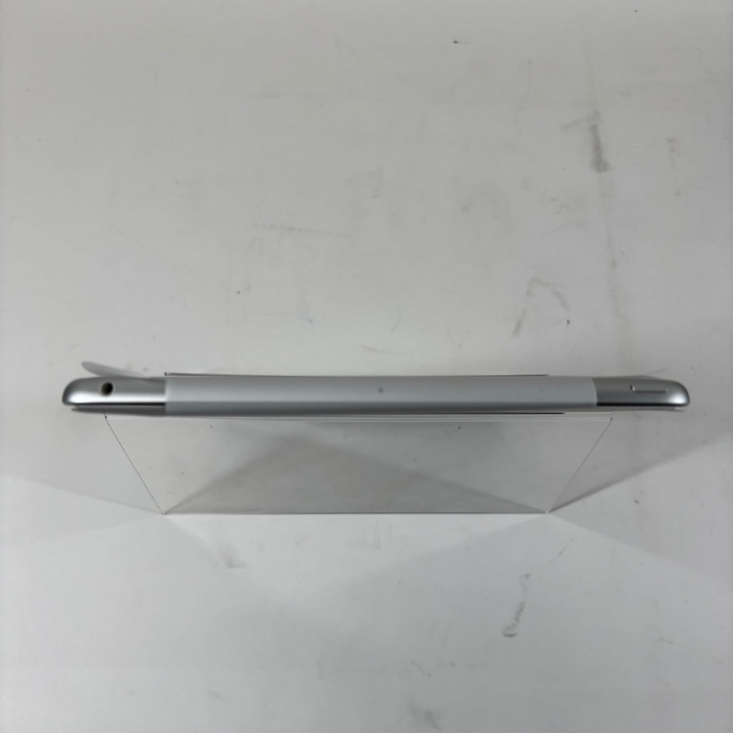 WiFi Only Apple iPad 9th Gen 64GB Silver MK2L3LL/A