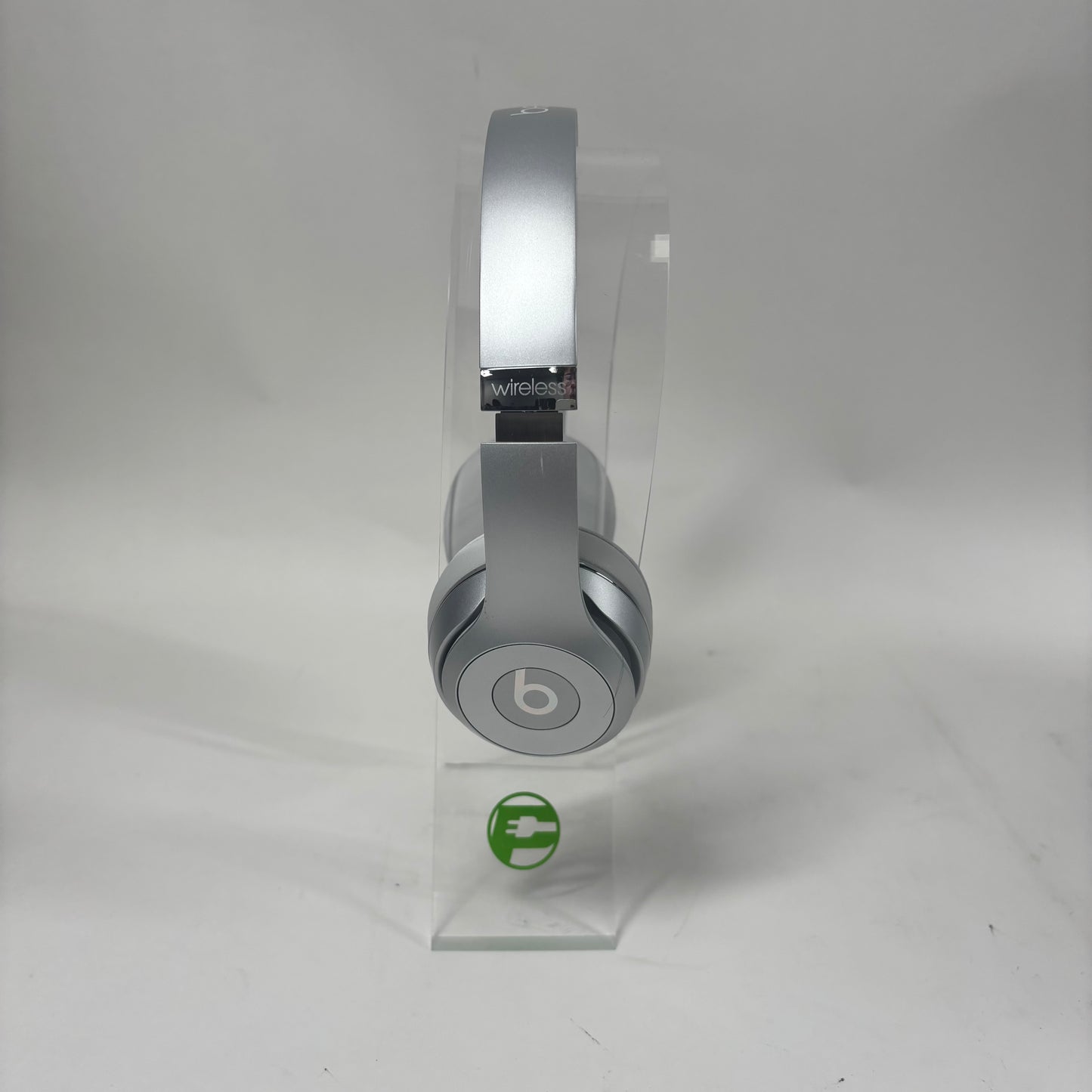 Beats Solo3 Wireless Over-Ear Bluetooth Headphones Silver MT293LL/A