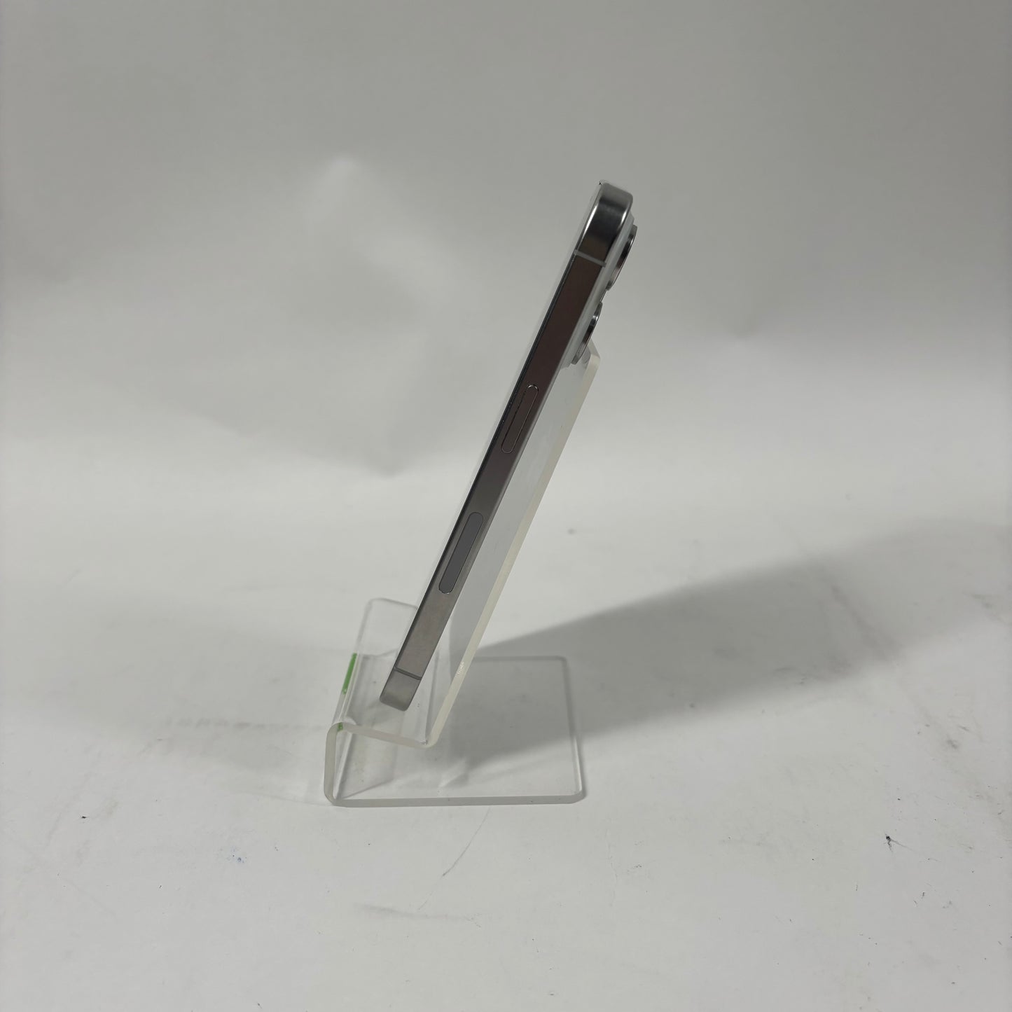 Factory Unlocked Apple iPhone 15 Pro 128GB White Titanium MTQN3LL/A