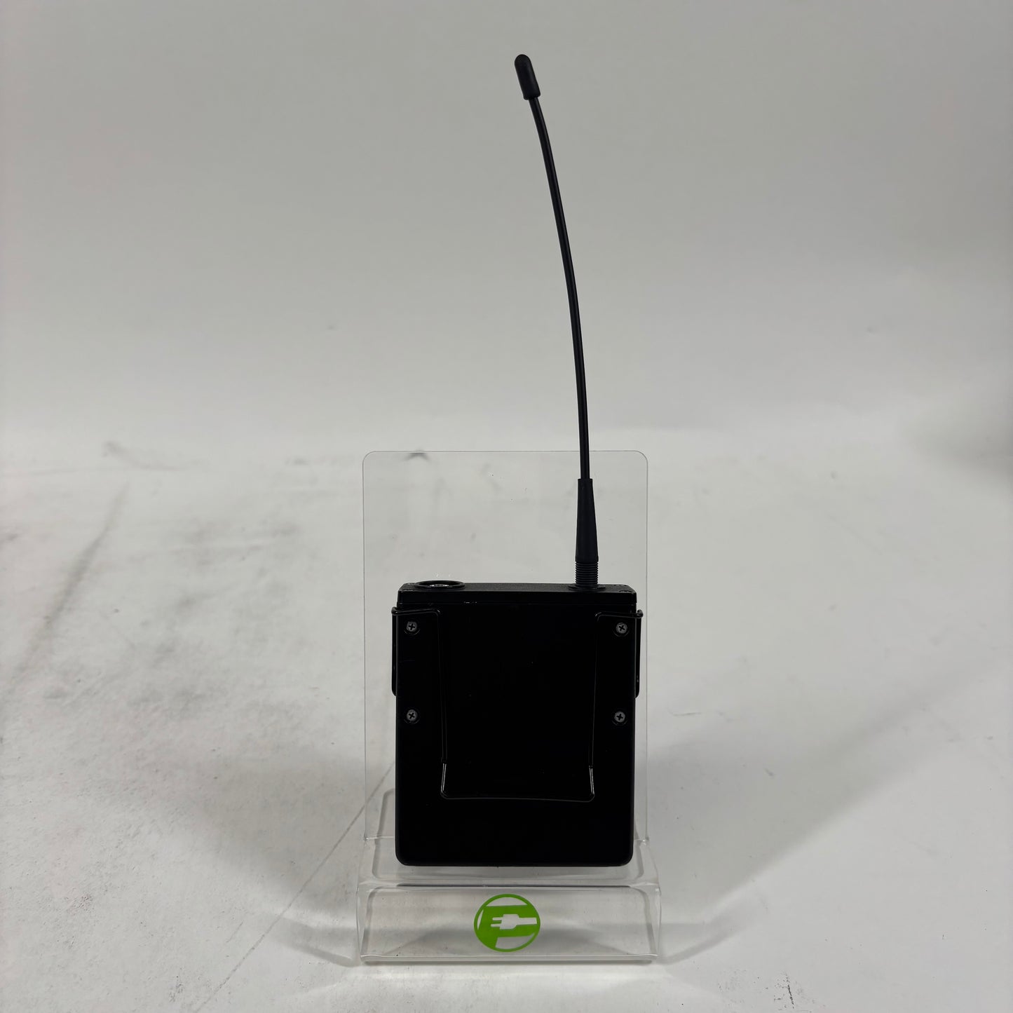 Sony UTX-B40 470-542 MHz Compact Wireless Bodypack Transmitter 	UTX-B40