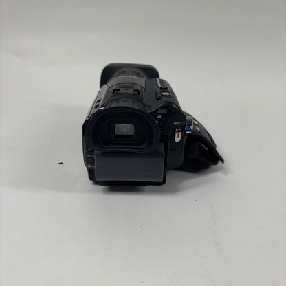 JVC HD Everio  High-Definition Hard Disk Drive Camcorder GZ-HD7U