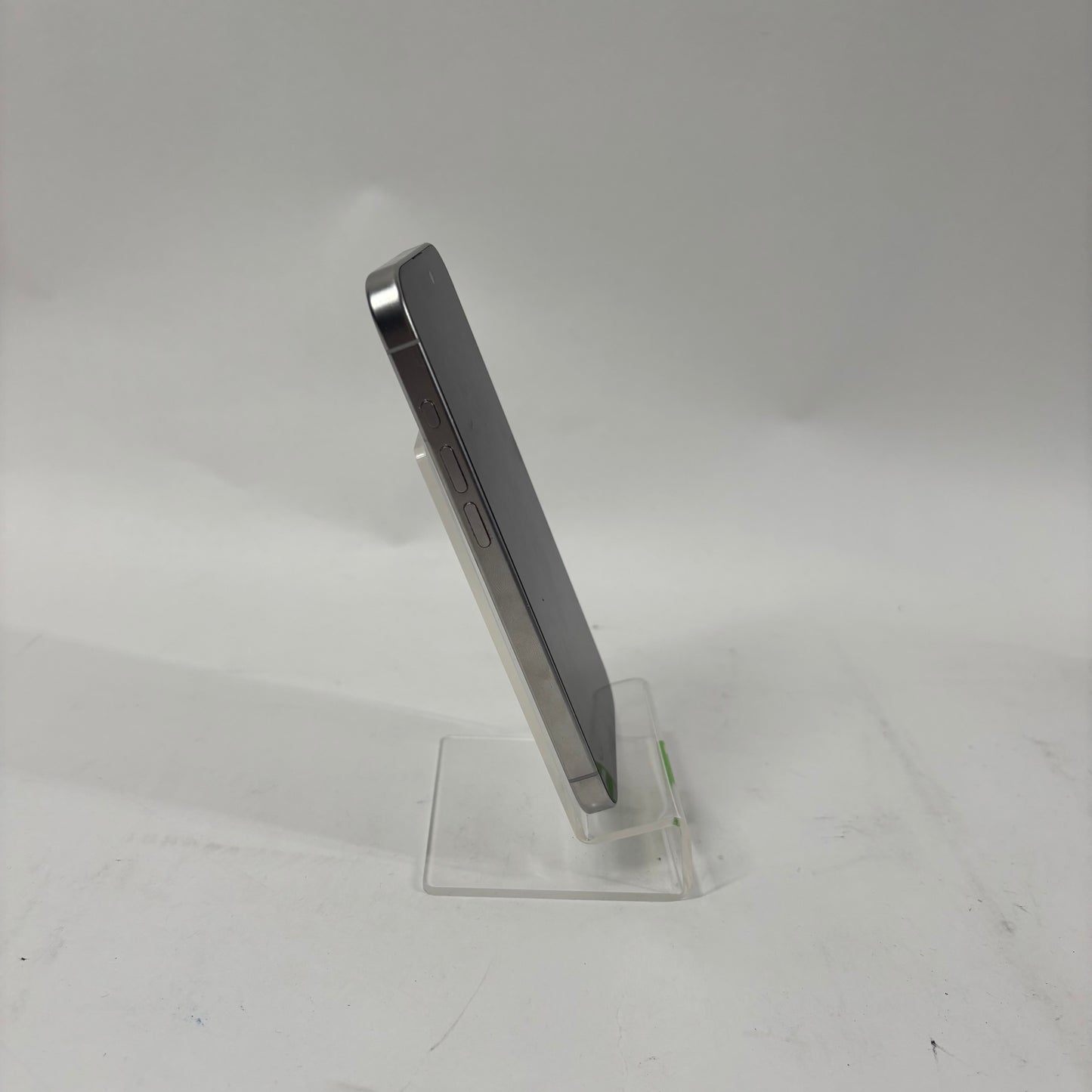 Factory Unlocked Apple iPhone 15 Pro 128GB White Titanium MTQN3LL/A