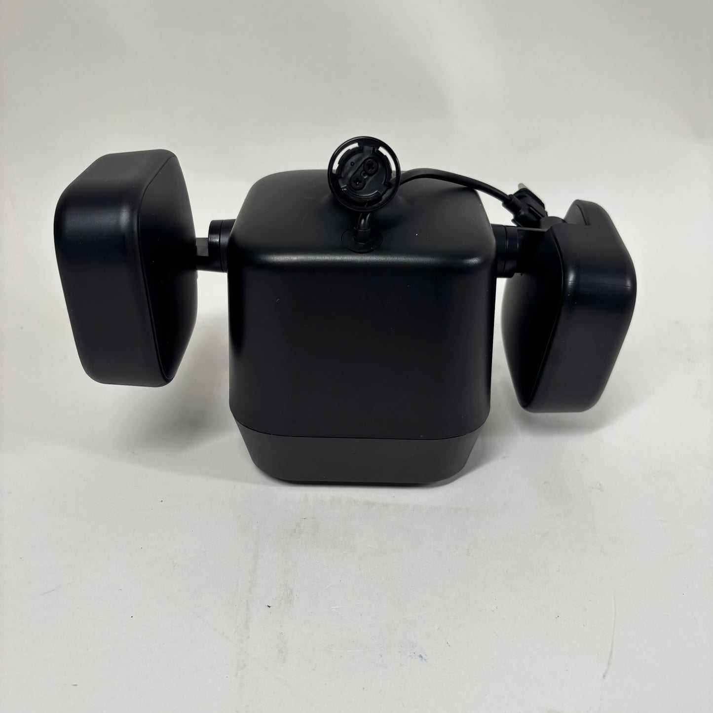 Blink Outdoor 4 Floodlight Camera Battery Powered Smart Security Surveillance Sy