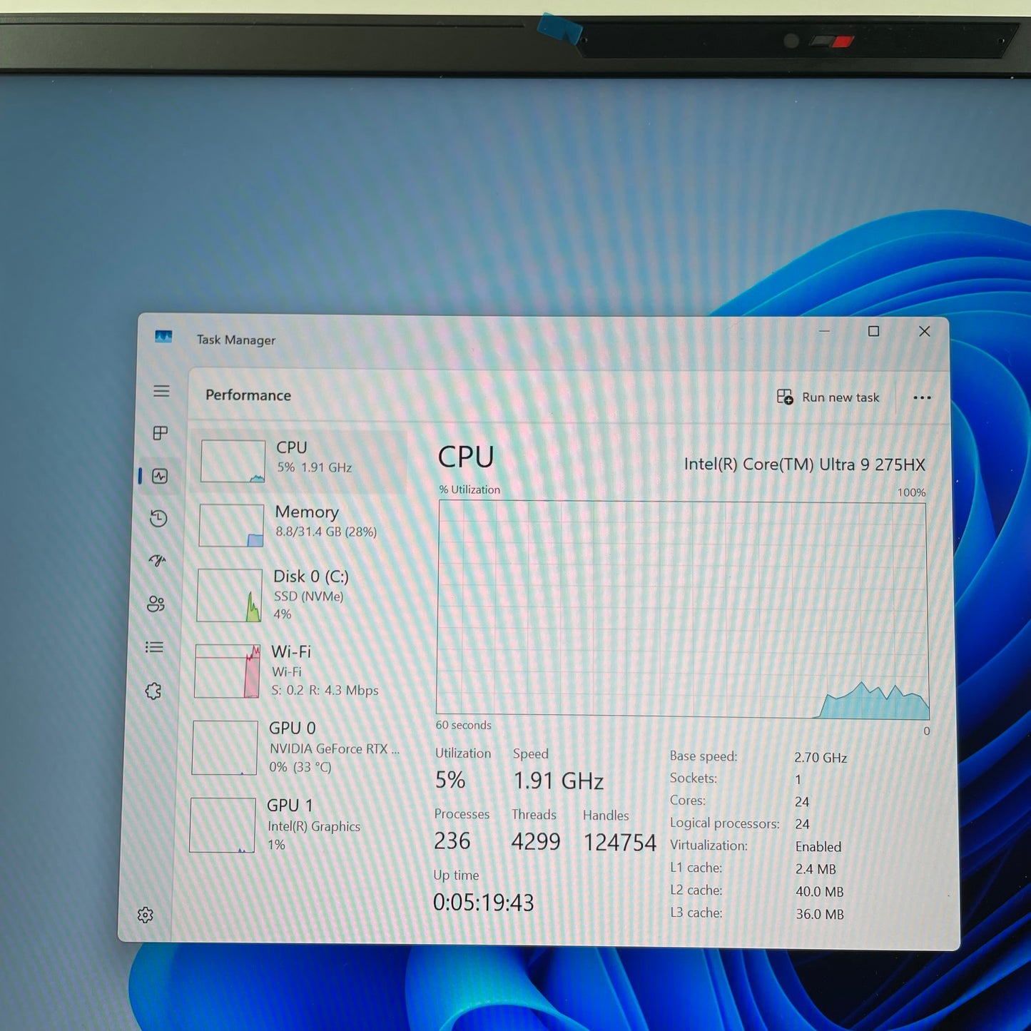 MSI VECTOR 16 HX AI A2XW 15M4 16" Core Ultra 9 275HX 2.7GHz